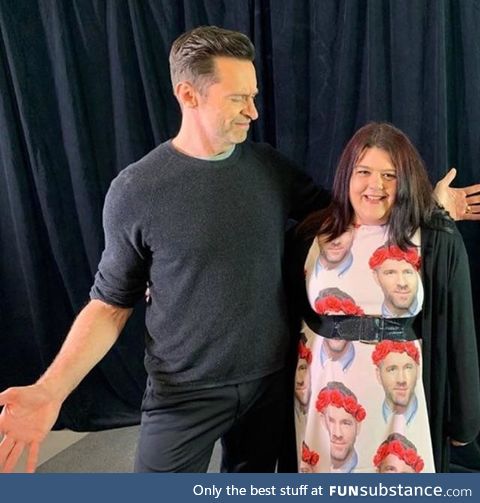 Fan wears a Ryan Reynolds shirt to meet Hugh Jackman