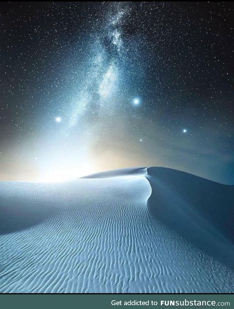 White sands with The milky way galaxy