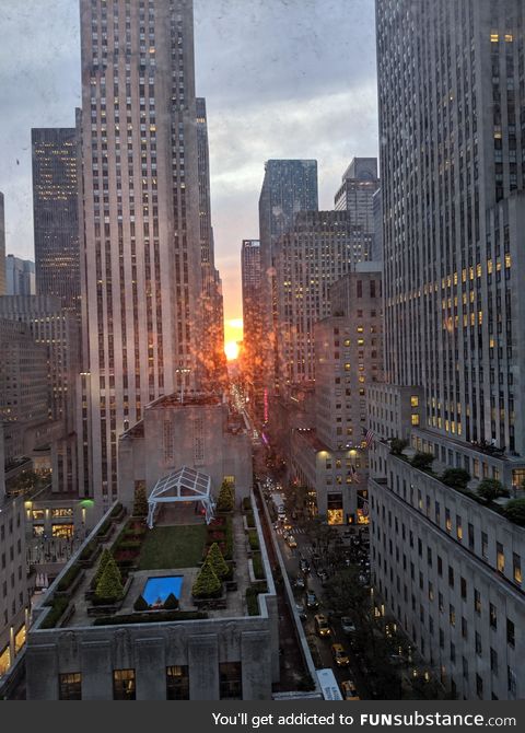 This amazing Manhattan sunset