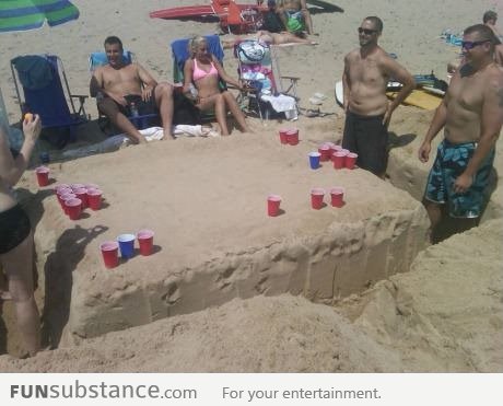 How to Meet almost everyone at the beach – BEER BEACH PONG