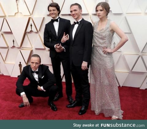 Polish actor from oscar nominated movie squatting on red carpet