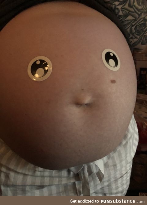 My girlfriend added stickers to her pregnant belly, and I’m crying