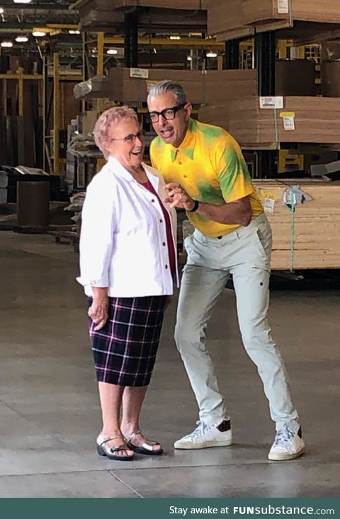 Grams met Jeff Goldblum today and had no idea who he was