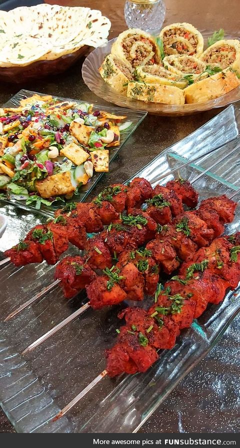 Chicken shishtawook Fattoush salad Meat and potato roll Naan - Greek + Palestine