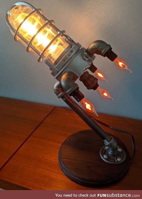 Rocketship lamp
