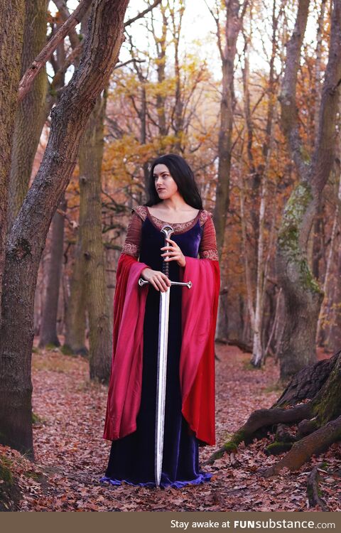 I took my Arwen cosplay out for autumnal photos just in time for LOTR's 20th anniversary!