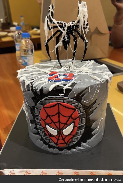 My sister bought me a Spider-Man cake for my birthday. [OC]