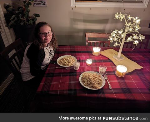 I made a candlelit dinner for my girlfriend