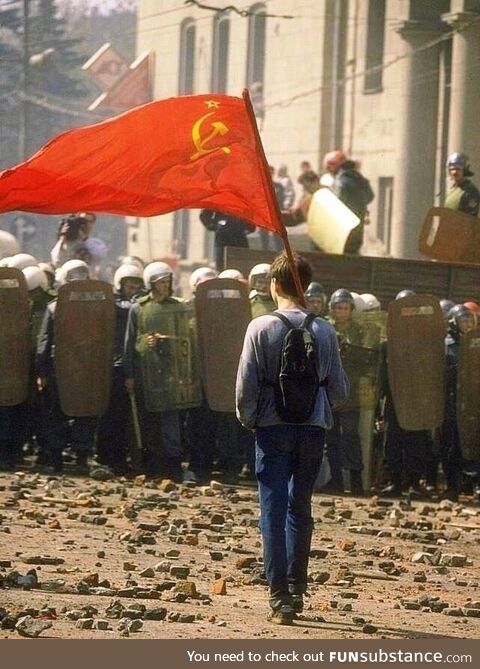 Lone boy against riot police during the soviet constitutional crisis (Moscow, 1993)