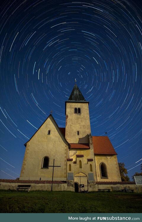 A picture of star trails on 9.10.2022