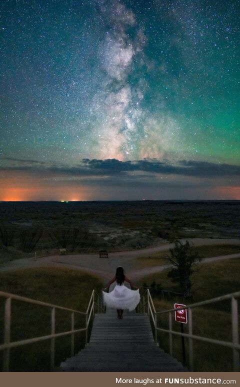 The stars were aligned in the Badlands last night [OC]
