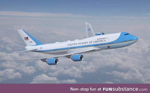 Boeing have announced they are keeping the iconic paint scheme for the new Air Force One