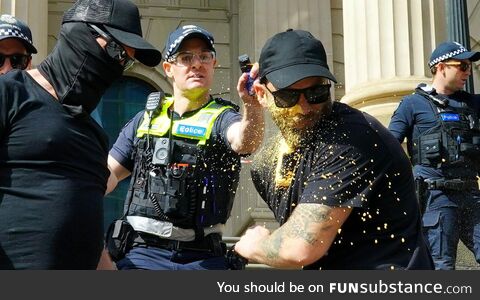 Victorian police officer vs neo-Nazis who tried to join the No to the Voice protestors in