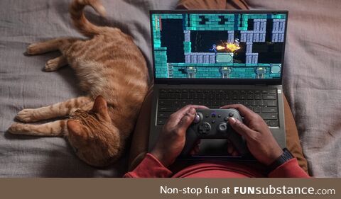 Pause on one screen. Play on another. It’s that easy with Amazon Luna. Play select