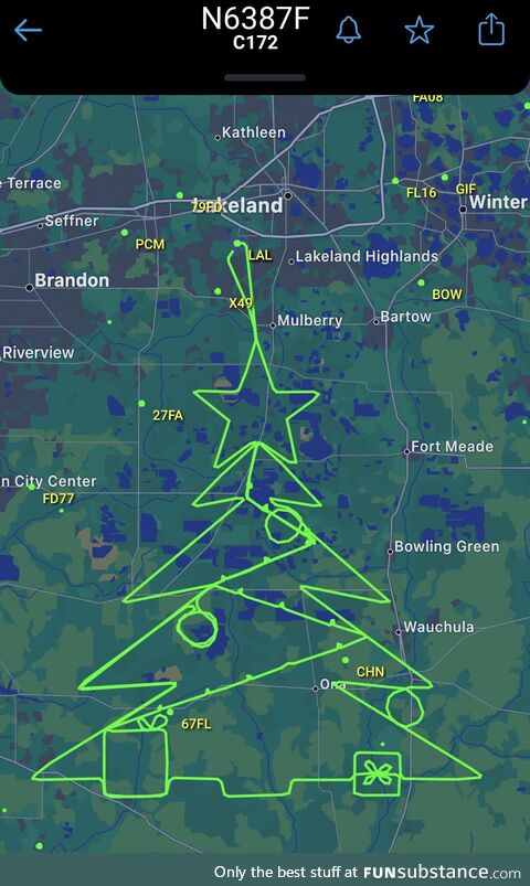 Pilot in Florida feeling the Christmas Spirit