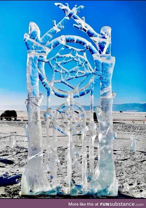 Ice sculpture