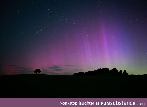 I was lucky enough to capture a meteor and the northern lights in a single shot