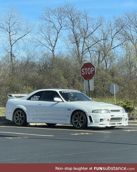 Someone working at a Tesla service center drives this GTR