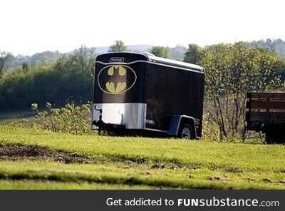 LEAKED photos of the new Batman trailer!