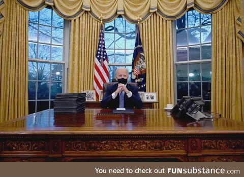 President Biden's first-ever picture in the Oval Office