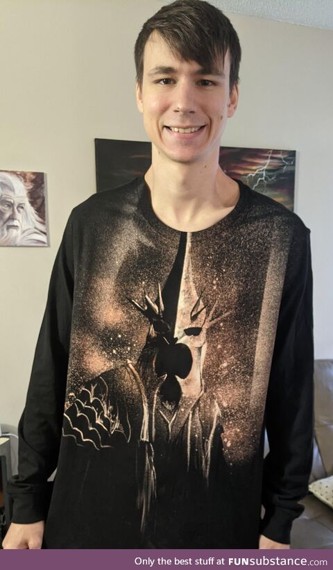 My second try at Bleach painting on a shirt! The Witch King ???? how did I do? ????