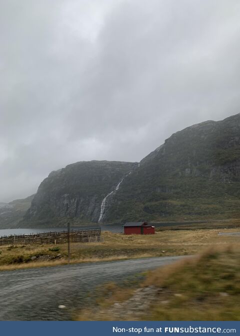 Took a picture on a random road in Norway