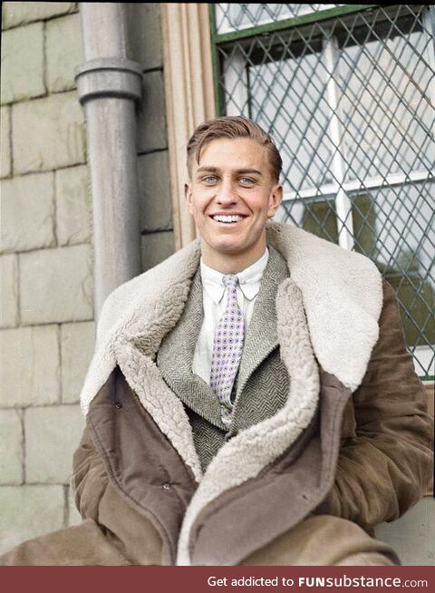 Franklin delano roosevelt jr. Outside university (1937 colourised)
