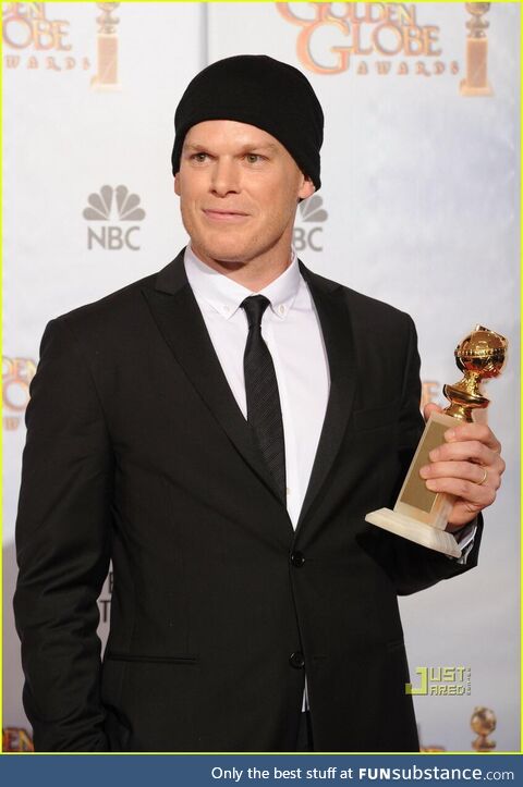 Michael C. Hall wins golden globe post-cancer treatment (2010)