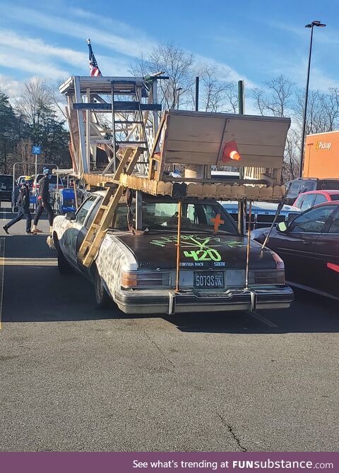 Apparently the owner of this uses it as a stage lol