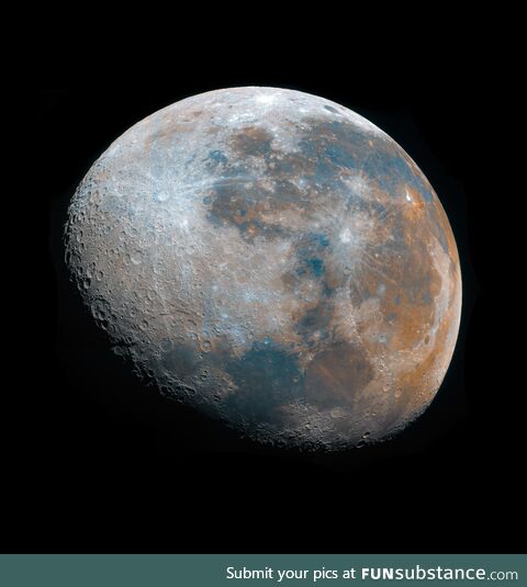 I shot over 45k frames of the Moon to create this high resolution mosaic of the 75%