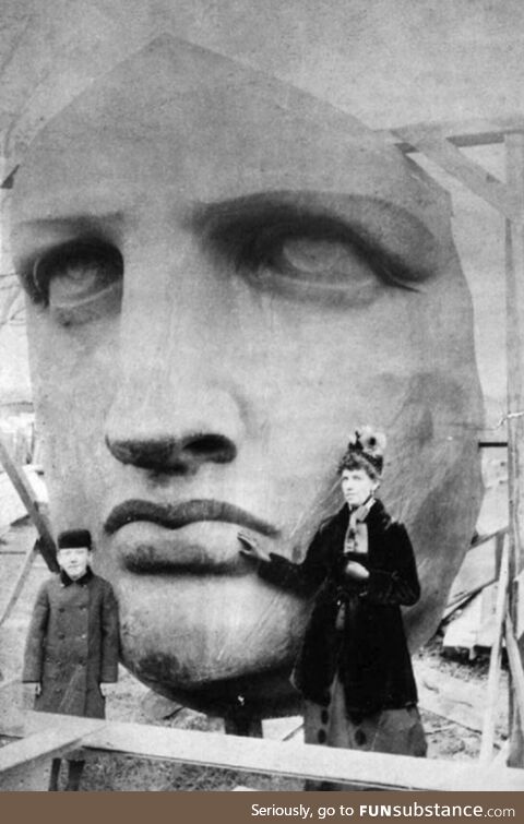 Unpacking the head of the Statue of Liberty, 1885