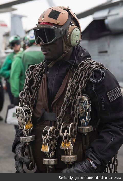 Us navy deck crewman