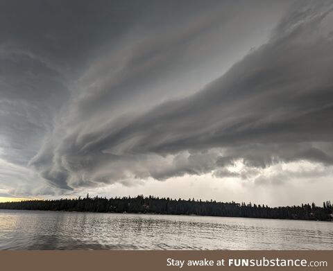 (OC) Storm rolling in across the lake in Northern Manitoba today. Hit us with golf ball