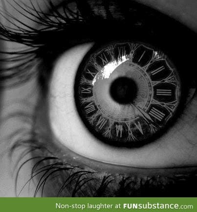 Clock contact lenses