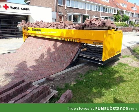 The amazing Tiger Stone brick laying machine!